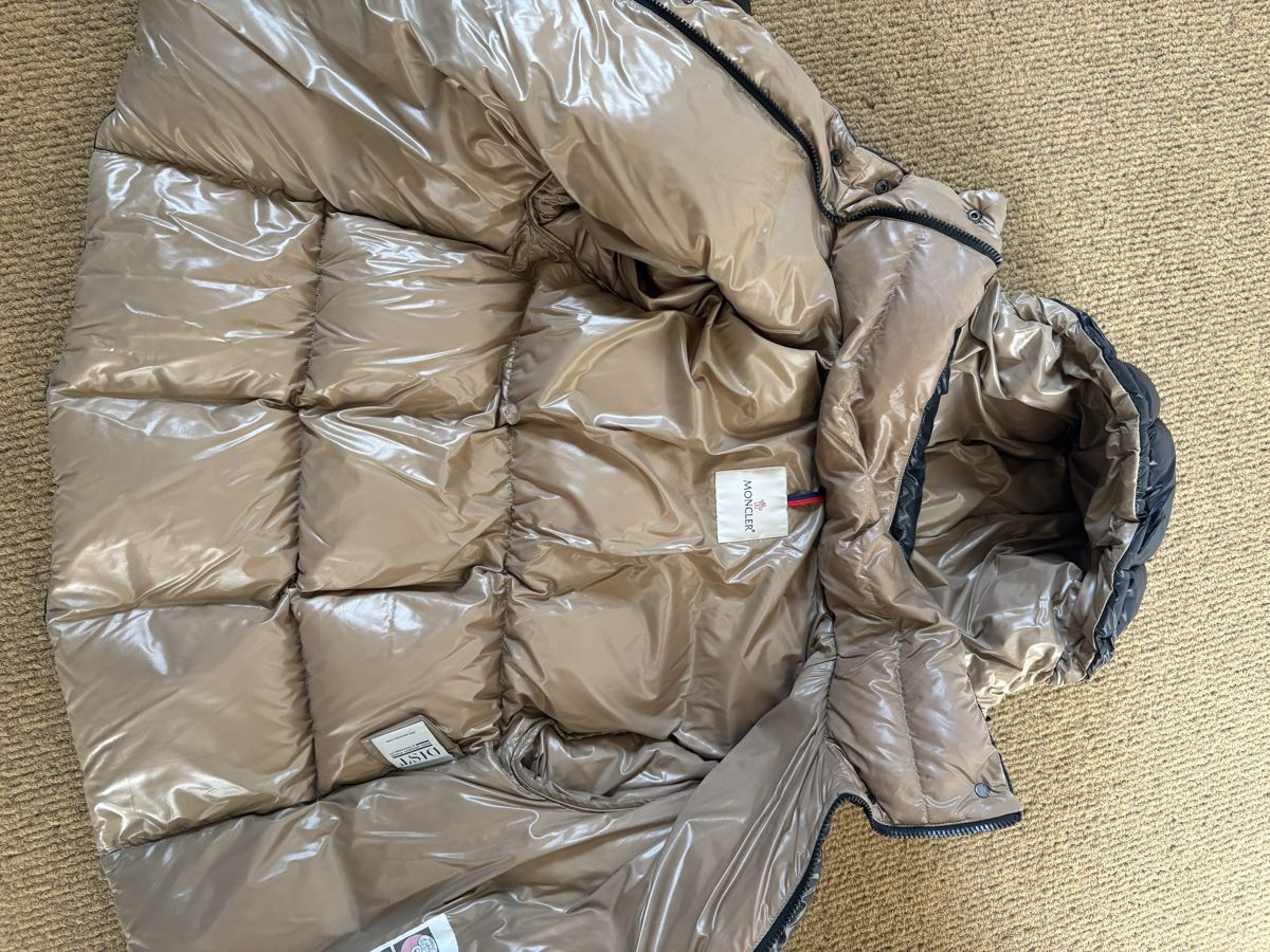 Moncler Giacche: Moncler Down Jacket Black Brown  Size S – Usato da Zuoz venduto da stumholm 3