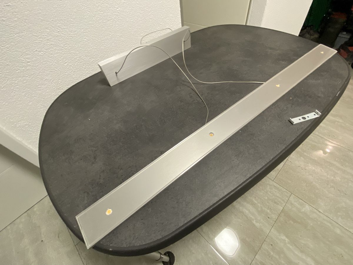 Lustres & lampes de plafonds: Hängeleuchte LED – D'occasion à Birrwil par Bendegriz