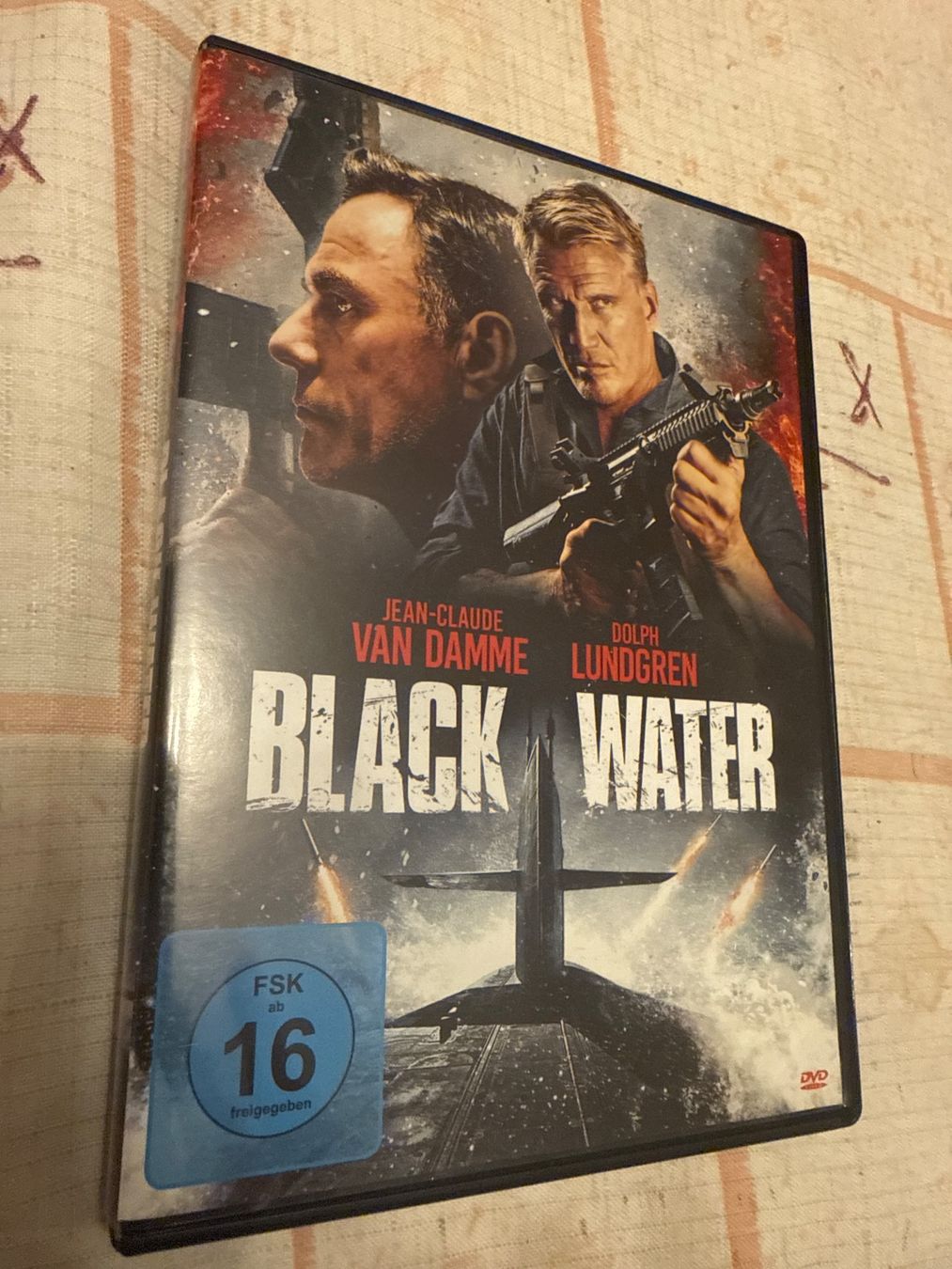 Tutti i DVDs: Black Water – Nuovo (secondo la descrizione) da Schaffhausen venduto da D-MAC