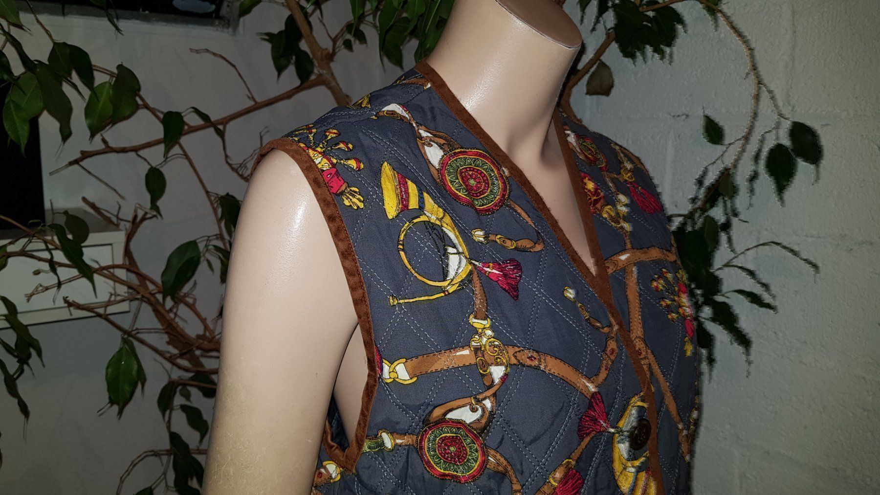 : VB Gilet / Weste Taille / Grosse 38 CH – Usato da Cossonay-ville venduto da Super-Price-Quality 5