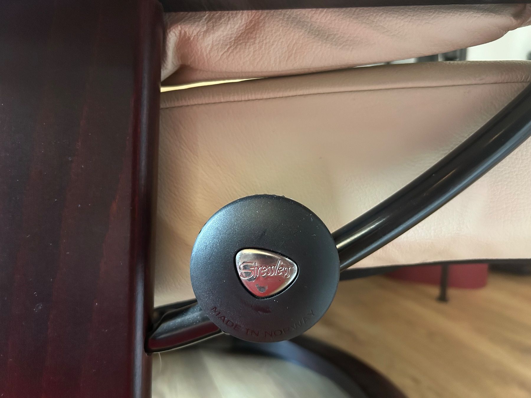 Stressless Poltrone: Relaxsessel von Stressless mit Hocker – Usato da Laupen BE venduto da Timon_ 4