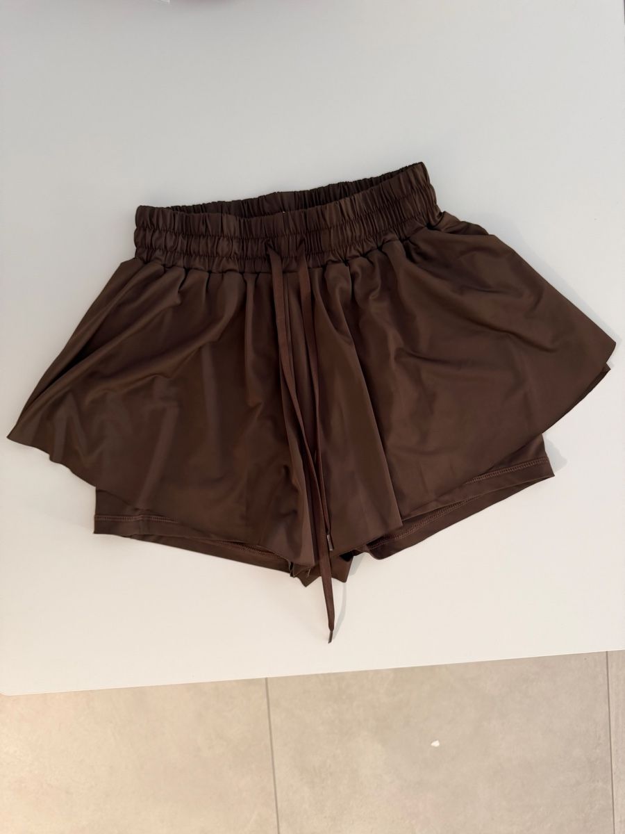 Pantalons: Shorts Brown size XS  – Neuf (Voir description) à Gränichen par Domsiiiii