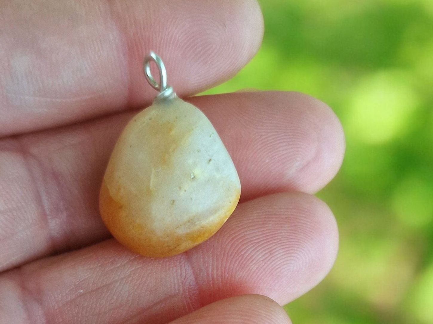 Pendentifs: Flusstein-Anhänger mit Silberdraht-Öse – Neuf avec emballage d'origine à Aarau par Schmuckhoehle_MD 5