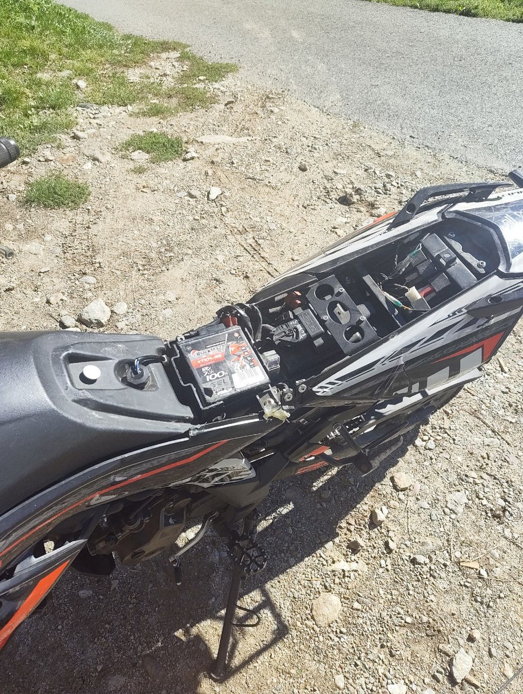 Kawasaki Enduro: Unfall Kl kxe 125 2023 – Defekt aus Stampa von seb_c9jw 3
