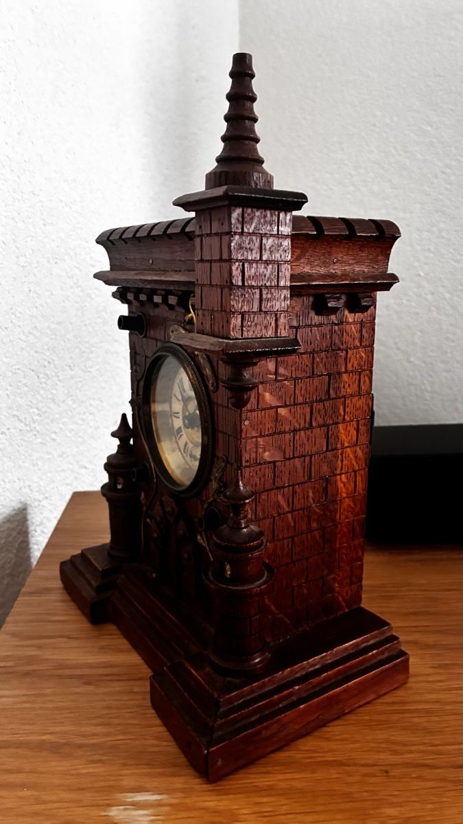 Orologi da terra & Orologi da parete: antike Holzuhr – Difettoso da Altstätten SG venduto da palmela.31 3