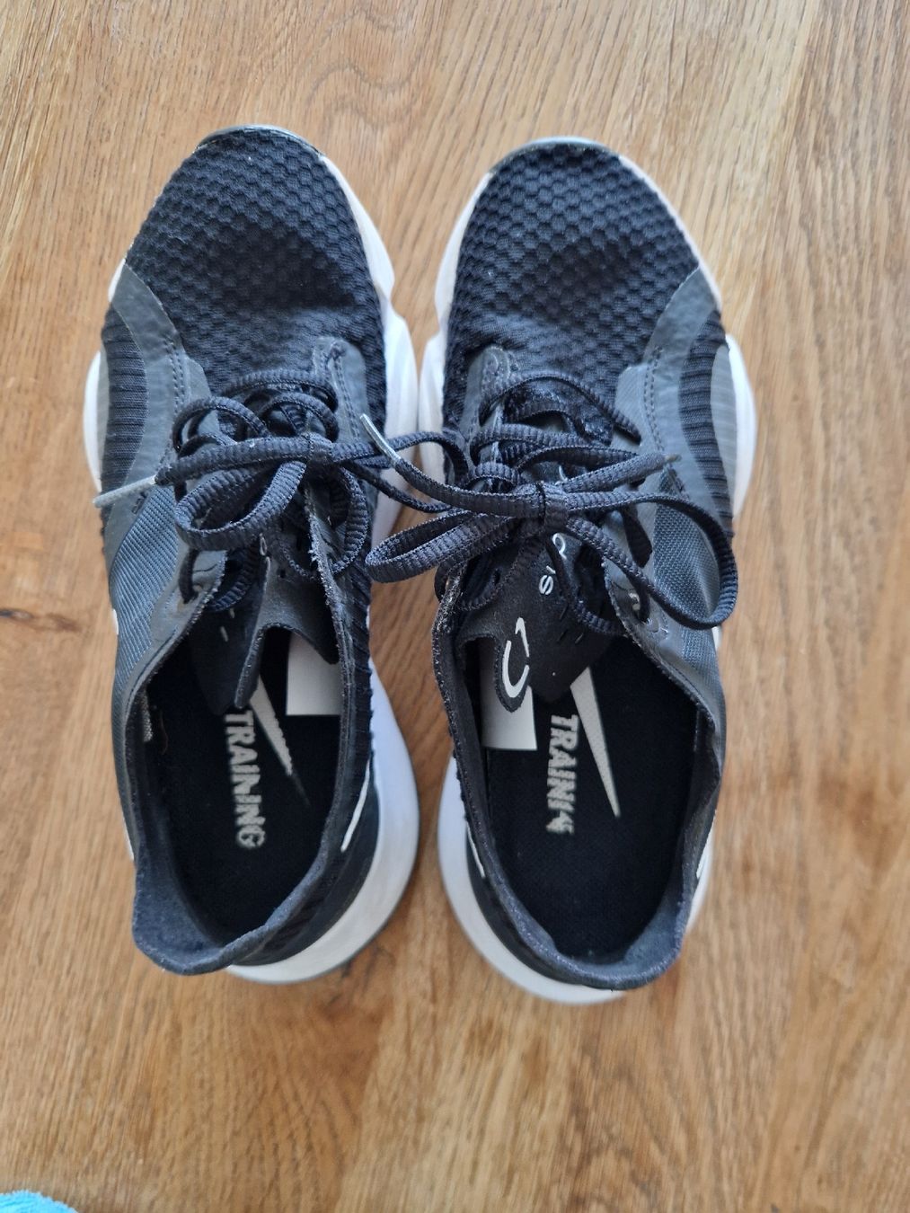 Nike Scarpe da uomo: Nike SuperRep Go Trainingsschuhe, Gr. 37.5 – Usato da Gwatt (Thun) venduto da Letzte-Chance-III 7