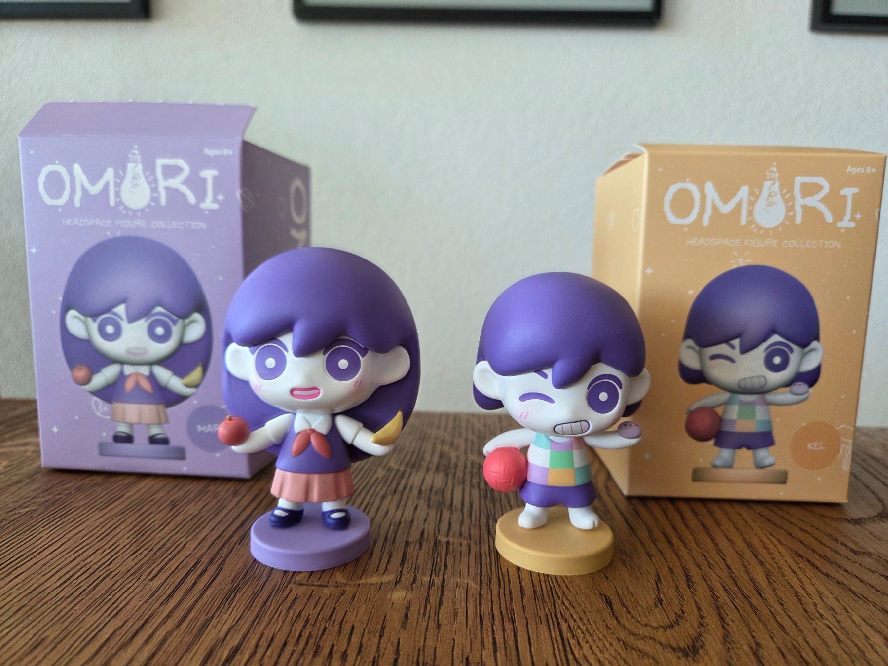 Statuette: OMORI - Mari und Kel Headspace Vinylfiguren – Nuovo (secondo la descrizione) da Zürich venduto da Kitsunesi