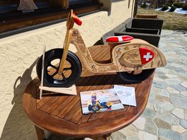 Bébé / enfant  Draisienne en bois design suisse