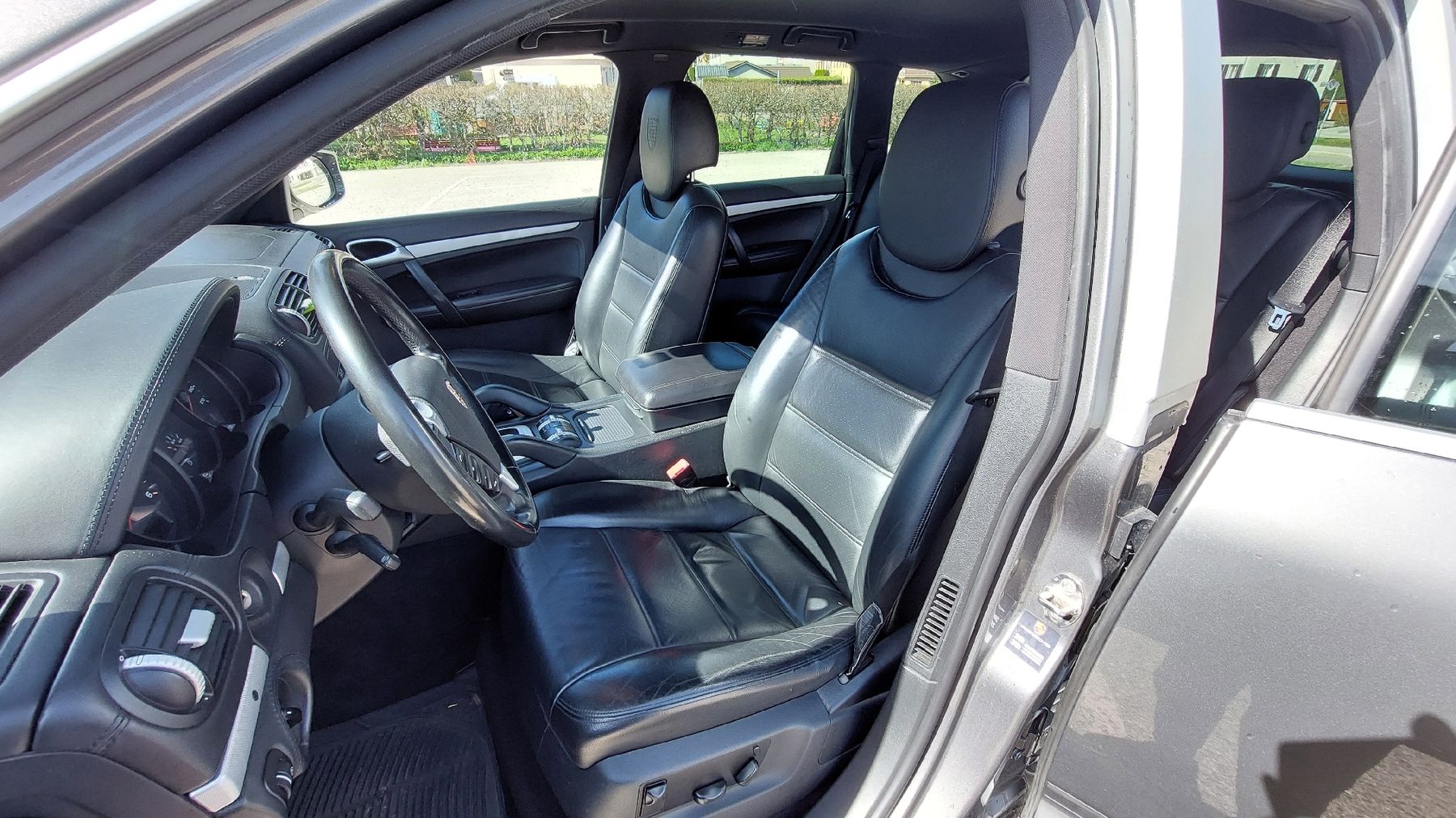 Porsche Automobili: Porsche Cayenne 2010 3.0l Diesel – Usato da La Chaux-de-Fonds venduto da mic4el_ 6