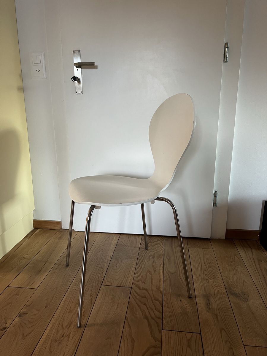 Stühle: 2x Stuhl – Gebraucht aus Zürich von melionjourney