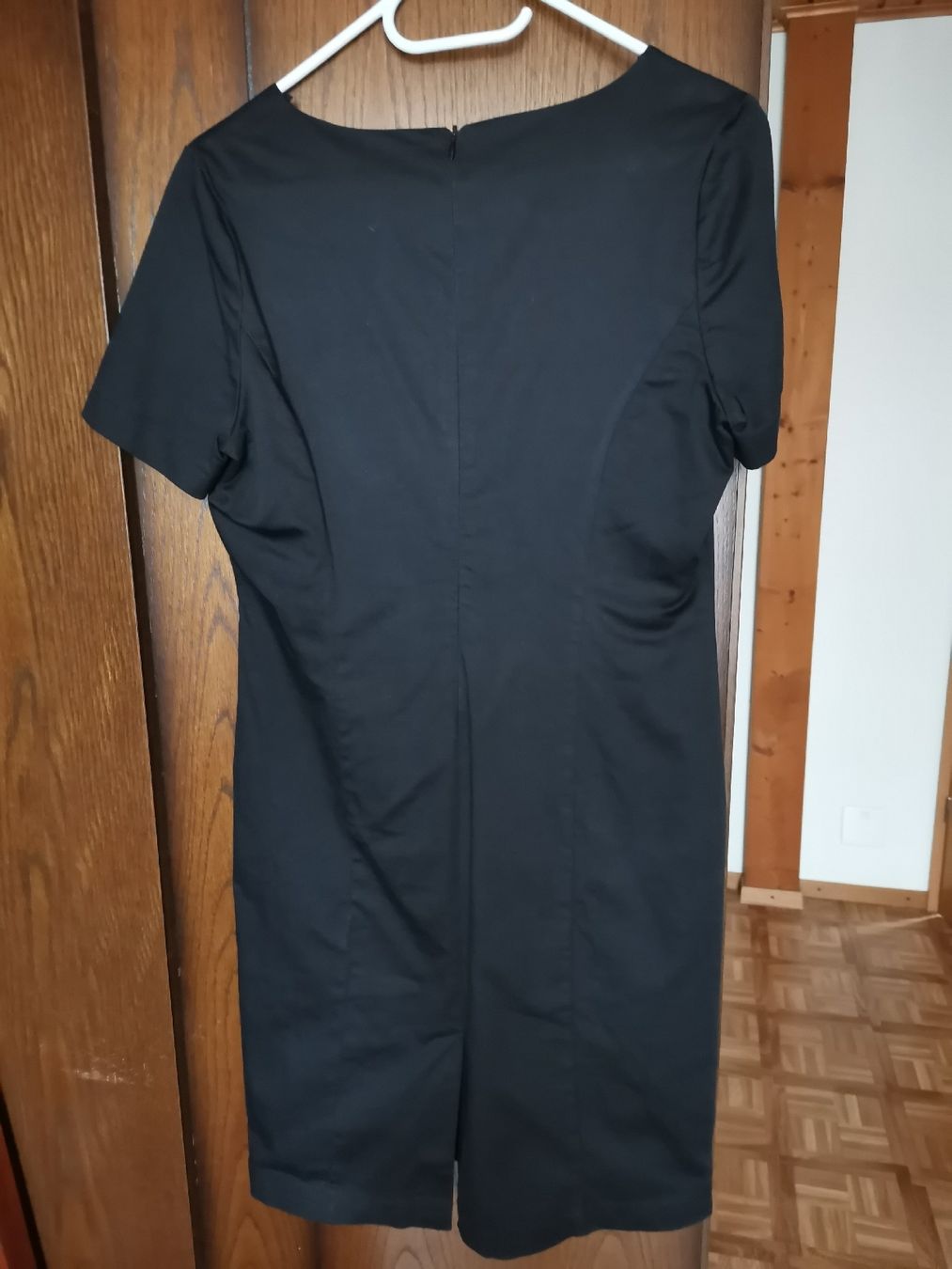 Robes: Robe t 42 – Neuf (Voir description) à Cournillens par masoeur 1