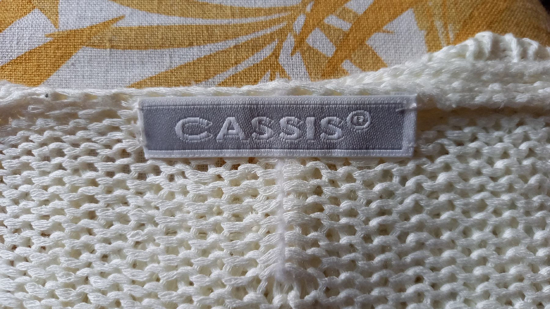 Pullover & Sweatshirts: Strickpullover CASSIS creme Grösse 42 100% Acryl – Gebraucht aus St. Gallen von Otterndorf 2