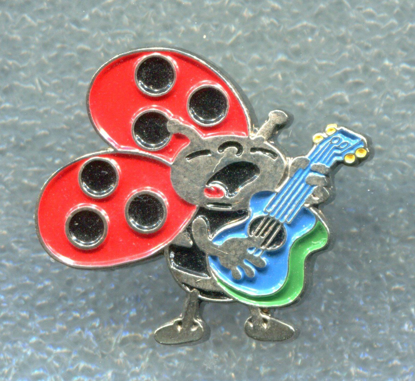 Plaquettes & Badges: BLICK Käfer  Sänger mit Gitarre  – D'occasion à Winterthur par Sammleroase