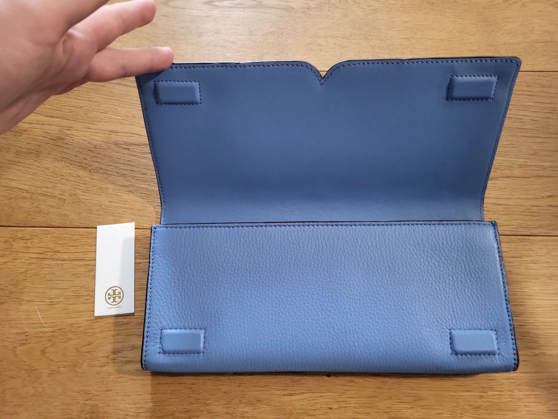 Tory Burch Borse: Clutch, TORY BURCH, neu, hellblau, Leder – Usato da Rotkreuz venduto da Siibli 1