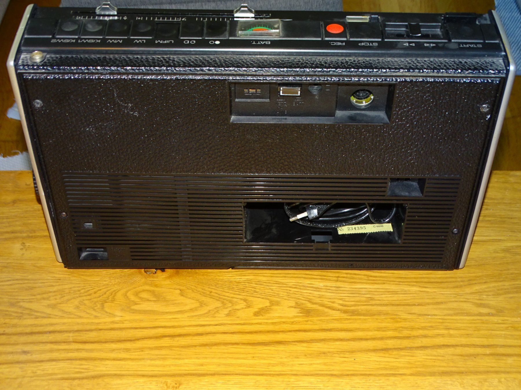 Grundig Radio: Grundig C6000 Radiorecorder   defekt – Difettoso da Hirzel venduto da Musicman03 4