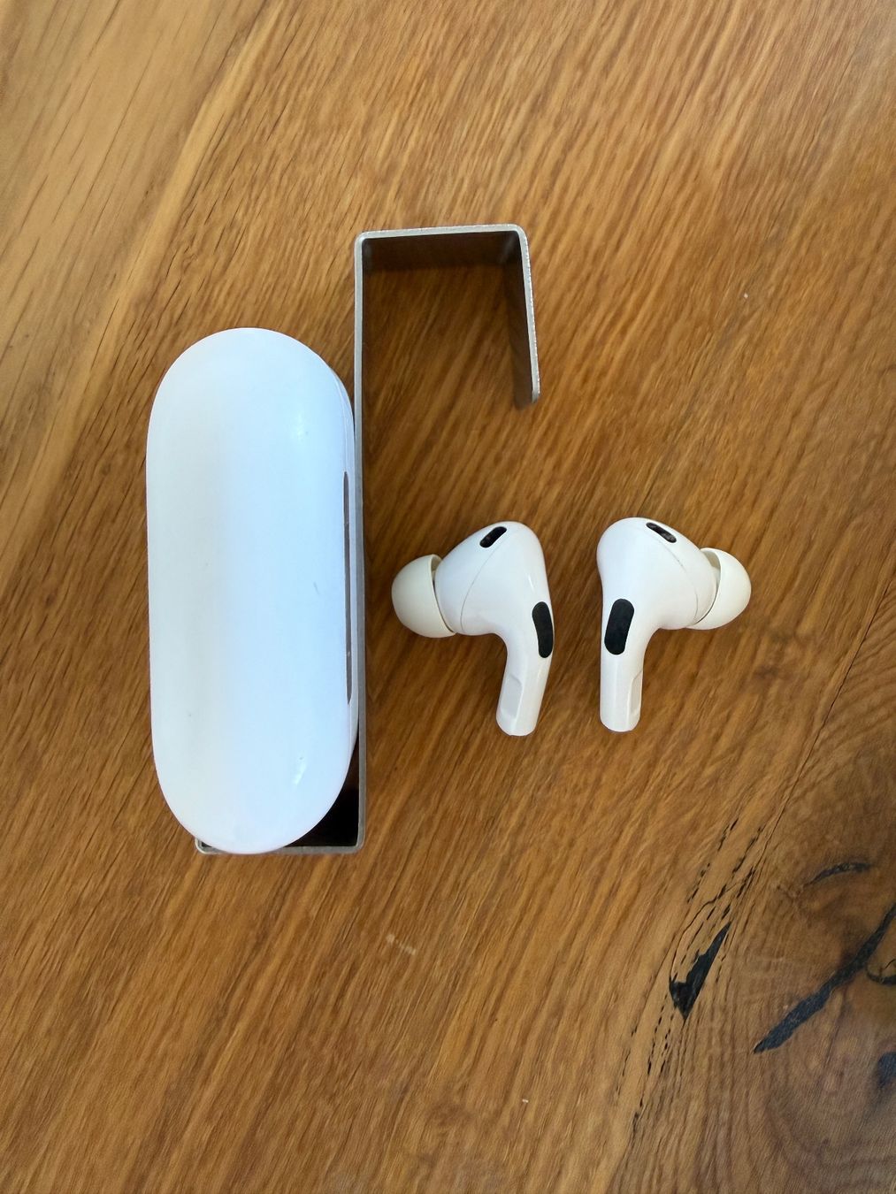 Apple Cuffie: APPLE AirPods Pro 2 (USB-C) – Usato da Lausanne venduto da Nine1982 5