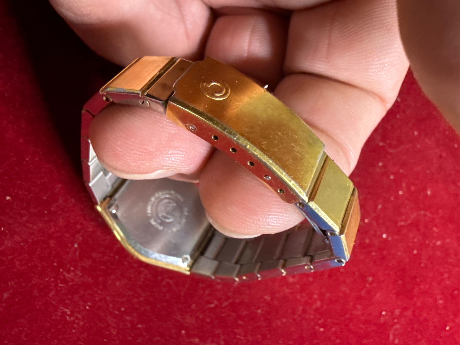 Certina Orologi: Certina Quarz 26 mm – Usato da Pfeffingen venduto da Allhandelklgwatches 3