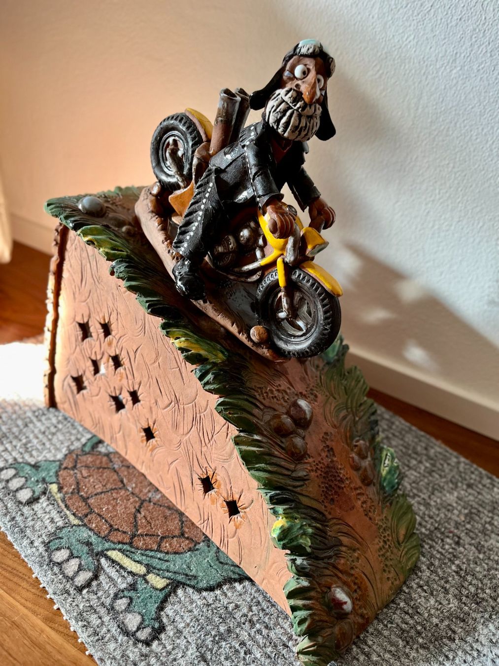 Figuren: Deco ein raubeiniger Töff-fahrer – Gebraucht aus ST. GALLENKAPPEL von EliB 4