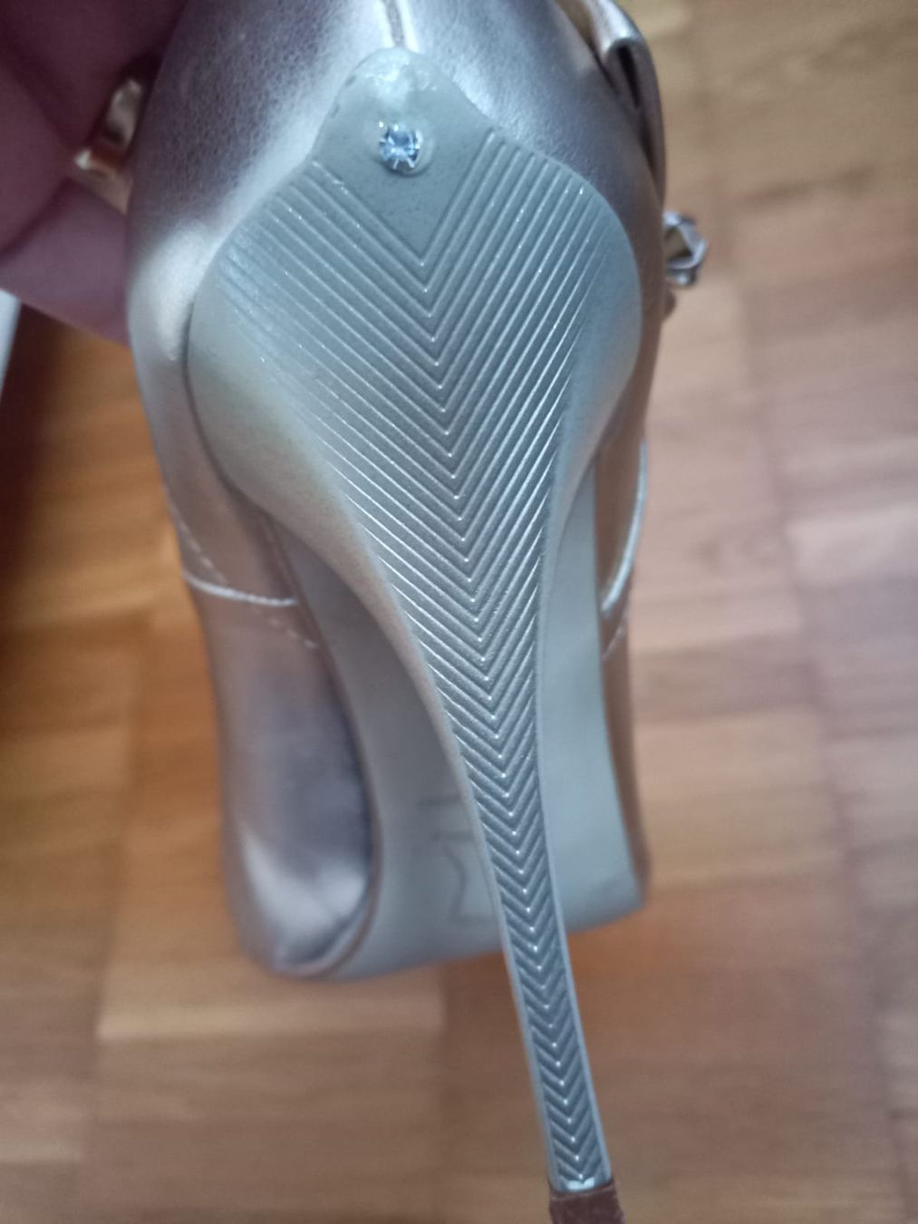 Scarpe da donna: Damen Pumps  aus Leder – Usato da Stäfa venduto da krp54 3