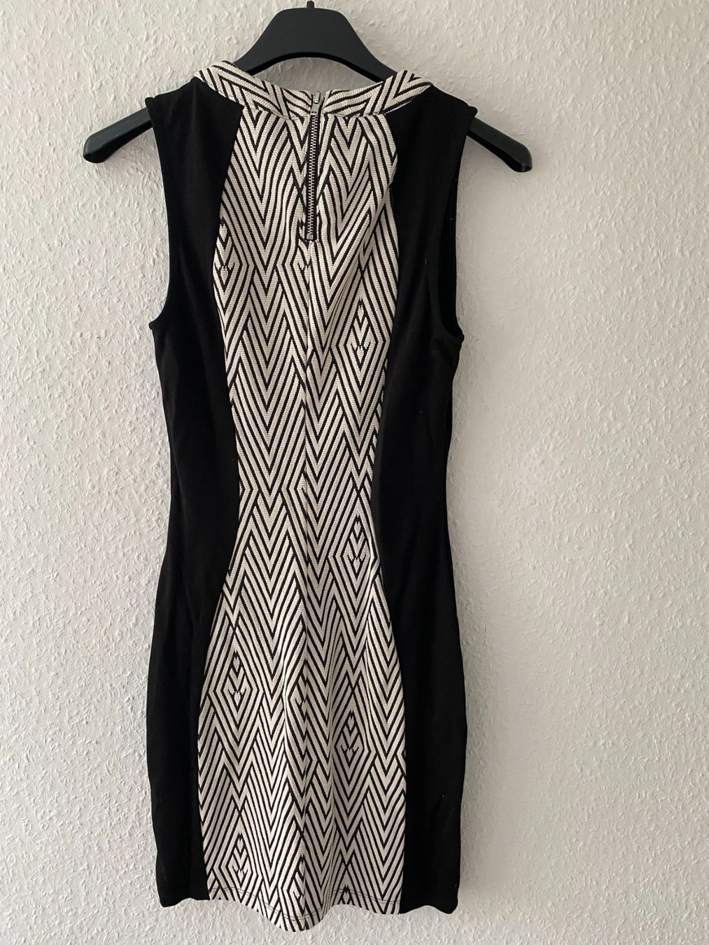 H&M Vestiti: Klubkleid in Schwarz/Weiss, Gr. 36 – Nuovo (secondo la descrizione) da Stetten SH venduto da bijoux18 1