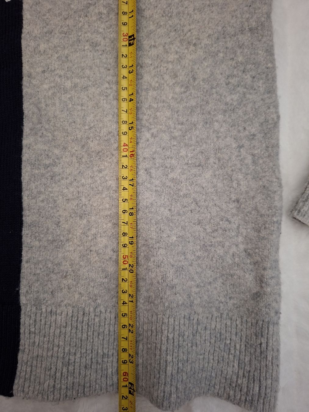 Tommy Hilfiger Maglioni & Felpe: Pull  Tommy Hilfiger Denim bicolore gris et bleu S – Usato da Renens VD venduto da ser_j2fn 5