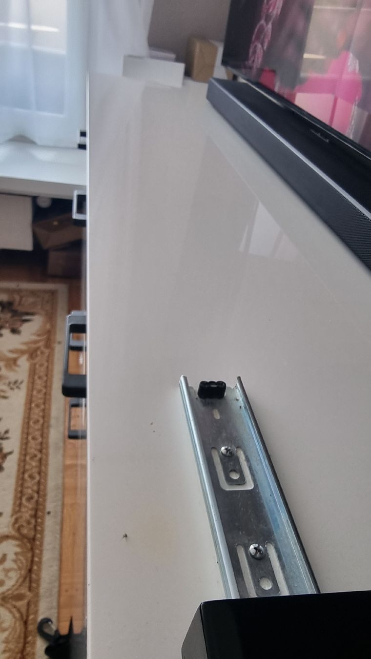 TV Möbel: TV-Lowboard mit ausziehbarem Element ab 1chf – Gebraucht aus Dietikon von Mossg 1