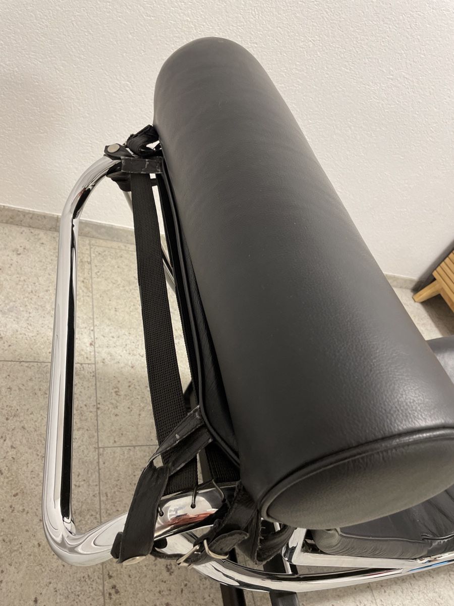 Liegen & Liegestühle: Design-Liegestuhl – Gebraucht aus Alpthal von  1