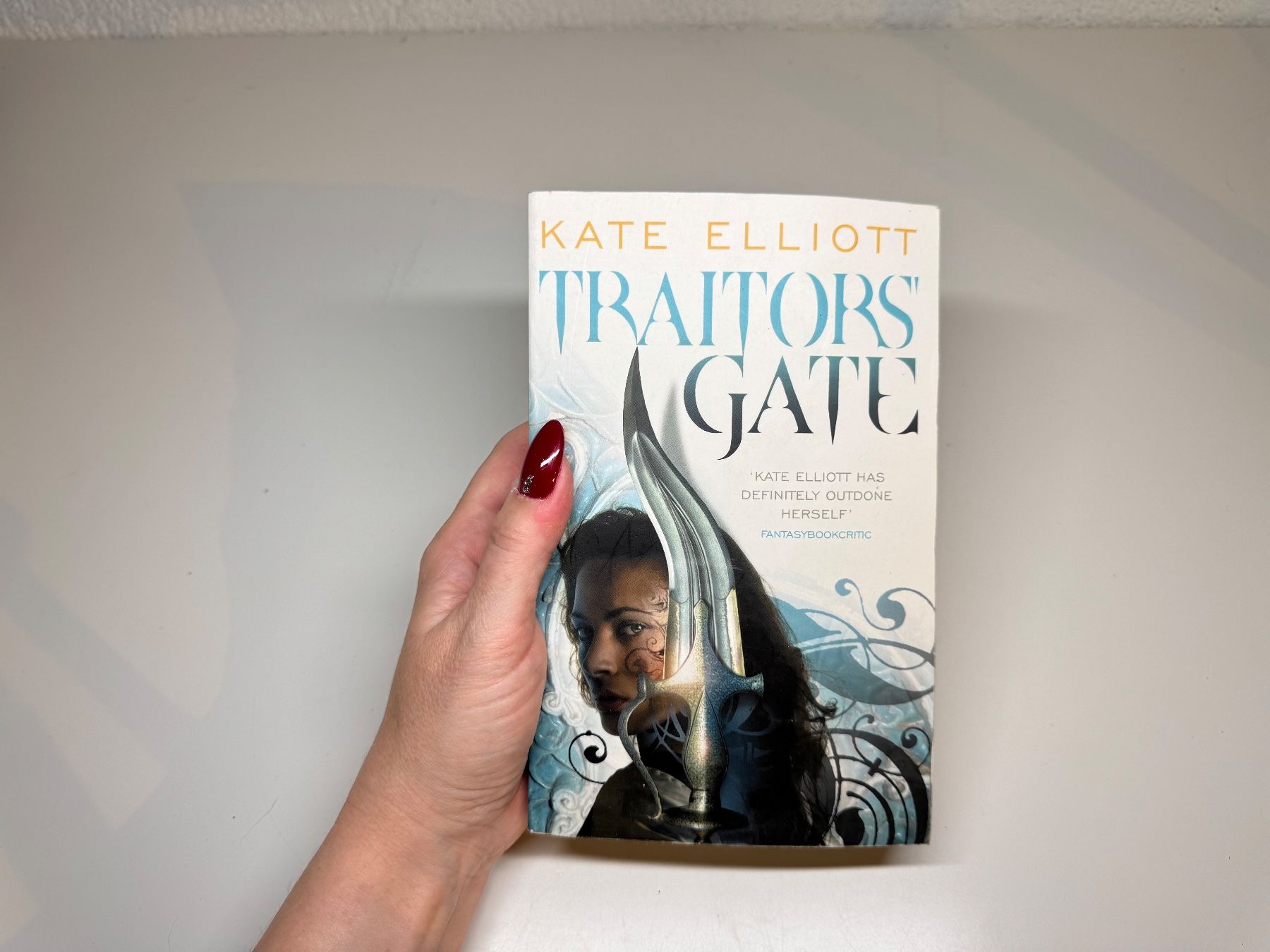 Libri: NOVEL: Kate Elliott, Traitors Gate – Usato da Grosswangen venduto da English_books