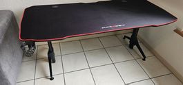 Gaming Tisch DXRacer schwarz rot mit Getränkehalter