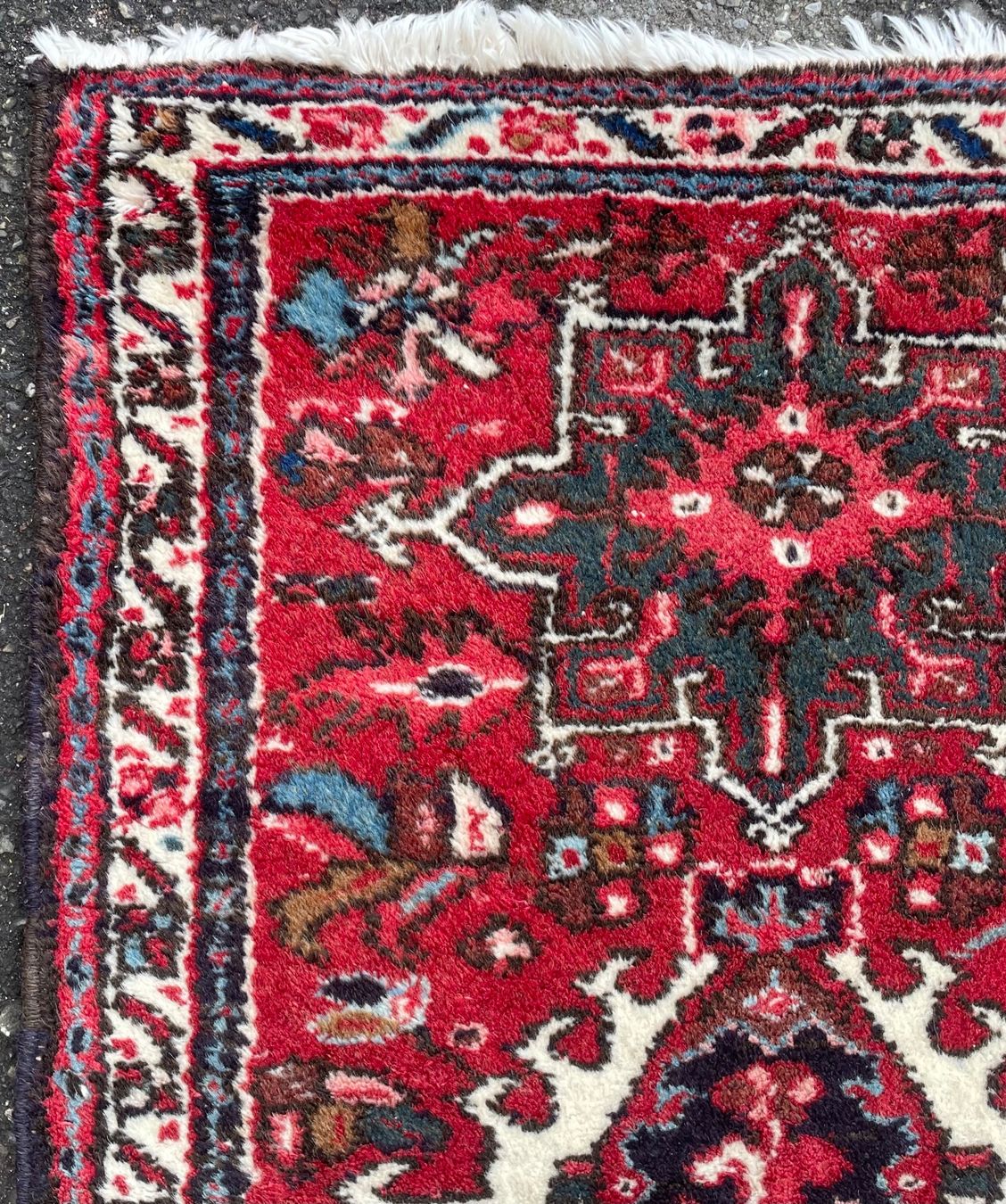 Teppiche: Handgeknüpfte Persische Orientteppich – Gebraucht aus Root von  1