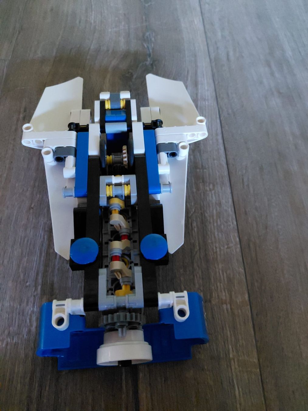 Lego Spielzeuge: LEGO Technic 42045 : Le hydroglisseur de course – Gebraucht aus Eschert von elleajis 3