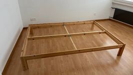 Bett Bettgestell Massivholz Ikea 140 x 200 cm ohne Kopfteil