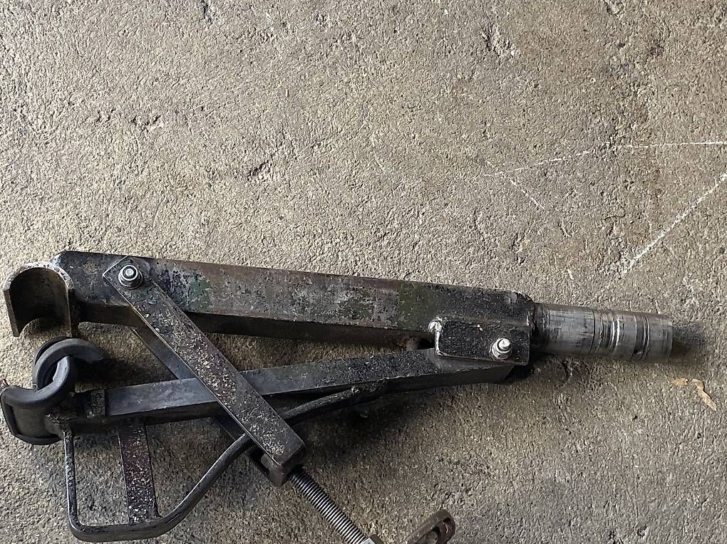 Cavalletti per biciclette: Velo Reparaturständer  – Usato da Eiken venduto da Xar58 2