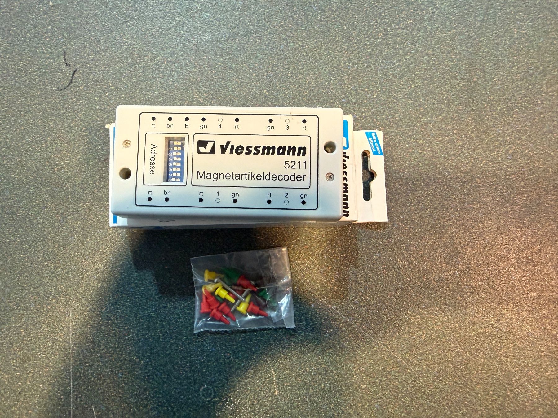 Viessmann Modelleisenbahnen: Viessmann 5211 Motorola digital decoder k83 – Neu (gemäss Beschreibung) aus Chiasso von Carrara-Modellismo