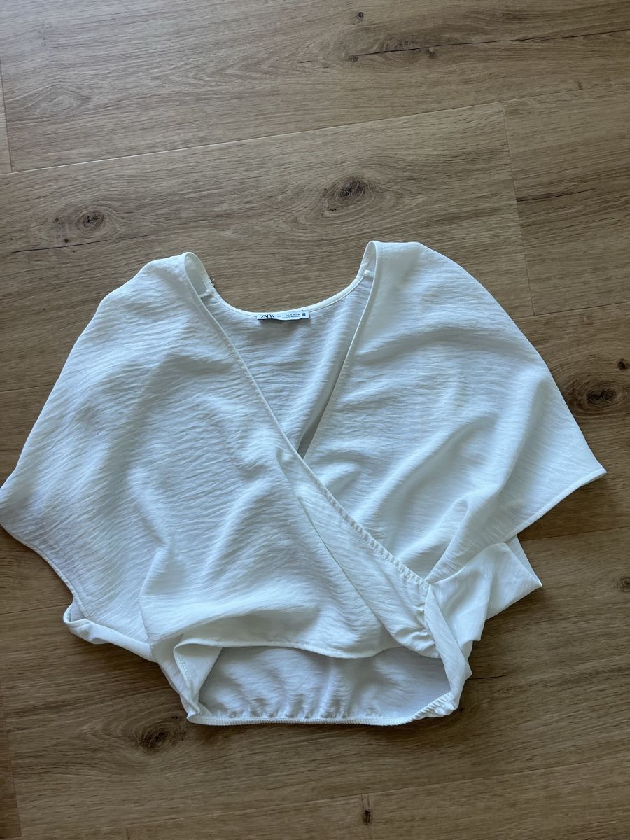 Zara Camicette: Schickes weisses Wickelshirt / Bluse – Nuovo (secondo la descrizione) da Luzern venduto da NOOOEELLE 1