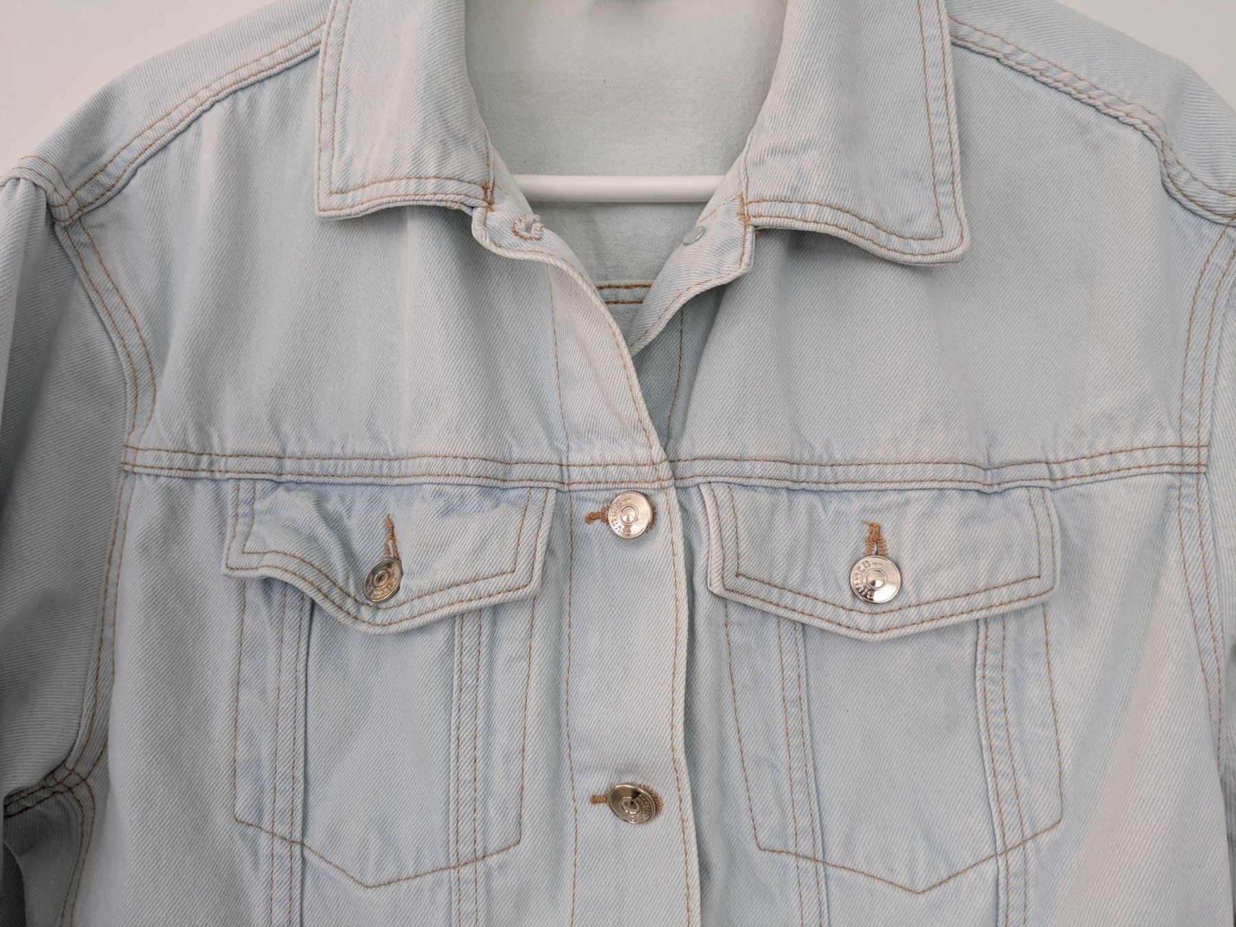 H&M Giacche: Jeans-Jacke oversize "Divided-H&M" Gr. S – Usato da Bonstetten venduto da Driver7 2