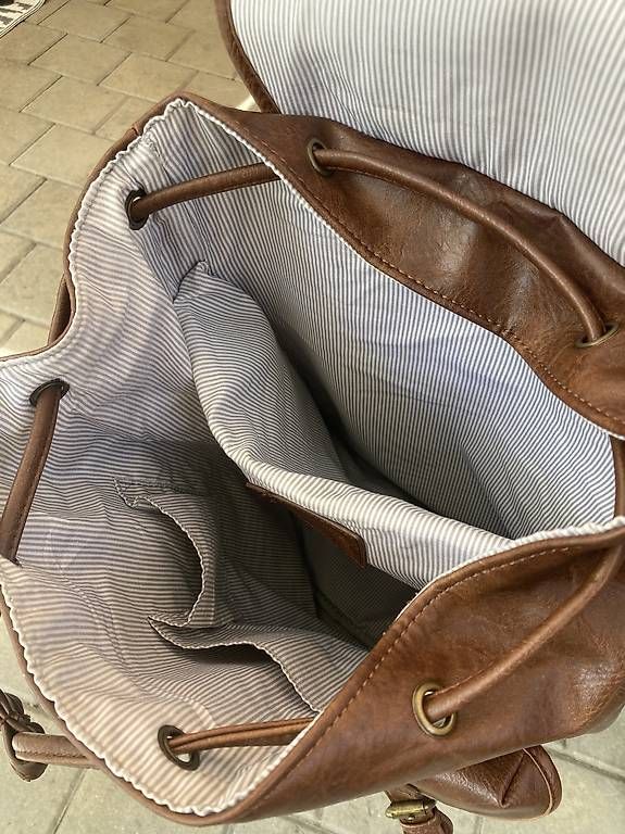 Zaini: Tagesrucksack Pier One – Usato da Münsingen venduto da mus_7tm9 2