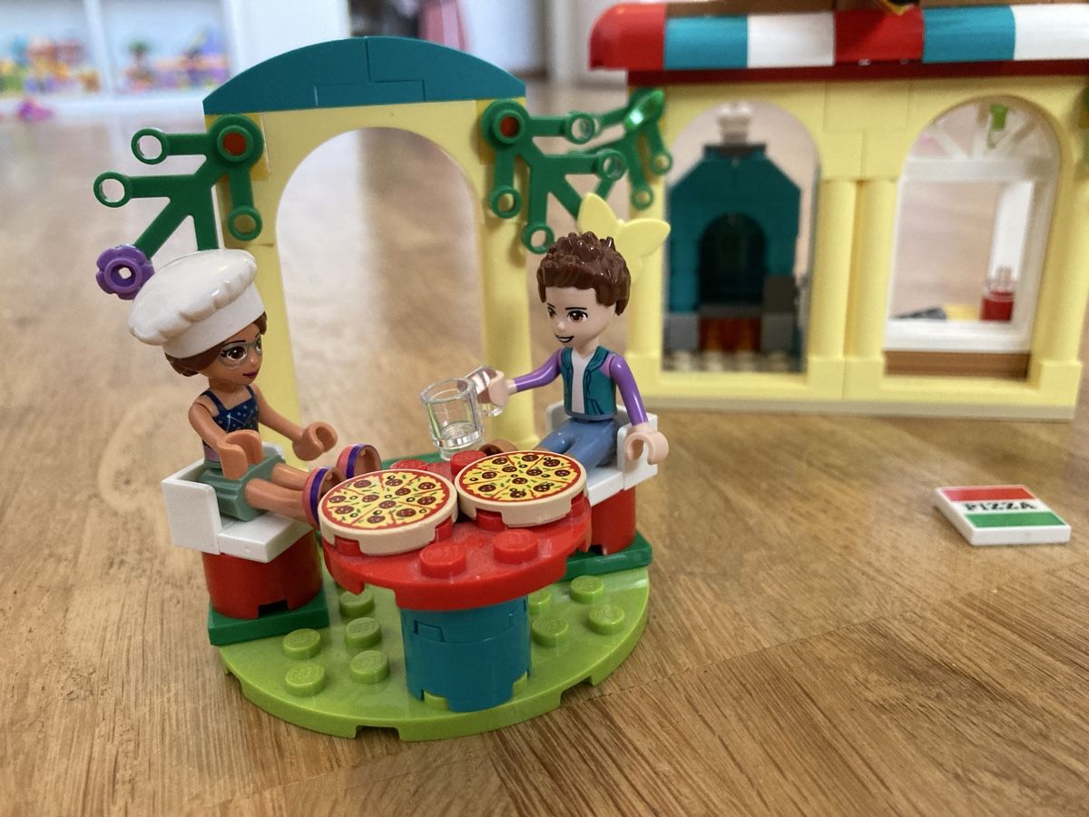 Lego Kit di costruzioni: Lego Friends Pizzaria – Usato da Zürich venduto da Retrogirl 2