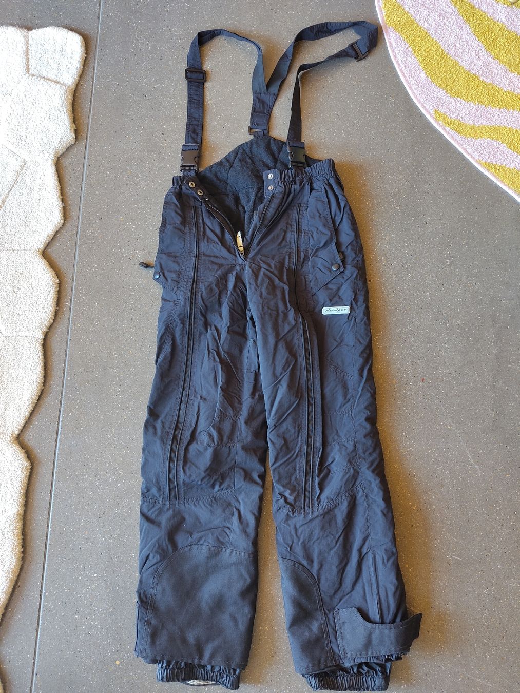 Pantalons: Skihose – D'occasion à Zürich par aurelie.99