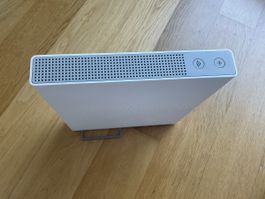 Swisscom Internet-Box 4 weiss guter gebrauchter Zustand