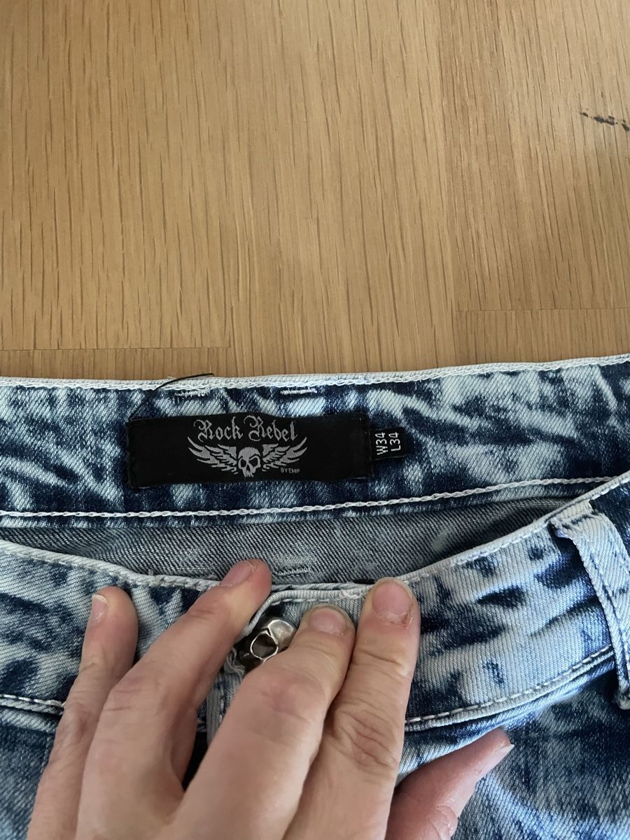 Jeans: Herren Jeans 4 stück – D'occasion à Aarau Rohr par keedom 2