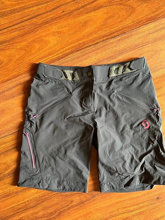 Pantaloni: Scott-Bikehose – Usato da Buttisholz venduto da Katja_H 1