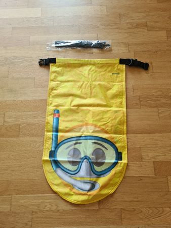 Drybag Emoji Motiv Wasserdicht Gelb neu mit Trageriemen