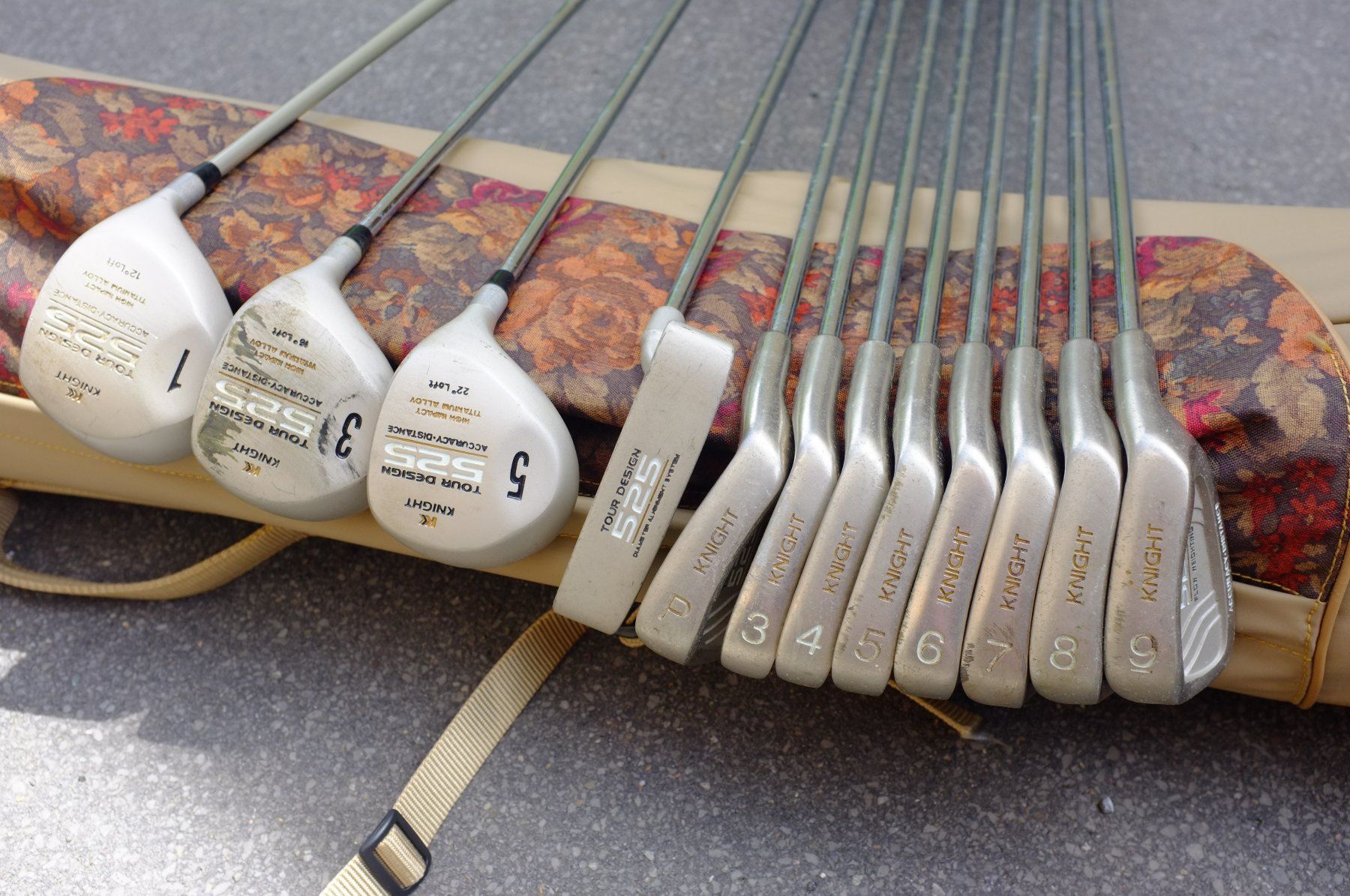 Mazze & Set: Golf ballen. Kommt mit gratis Golfsatz. – Usato da Ennenda venduto da HOLMEX 2