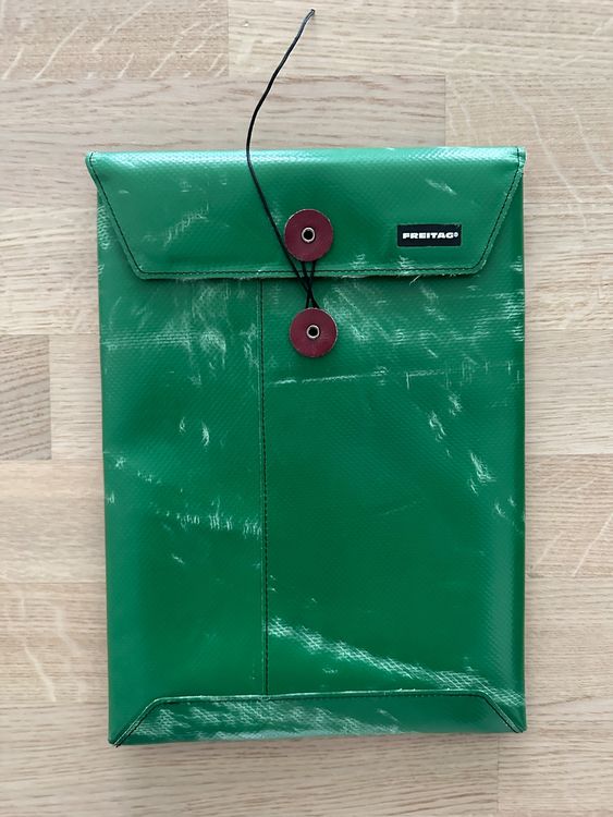 Freitag Laptop Case F402 Sleeve für Laptop / Ipad 12"/13" Kaufen auf Ricardo