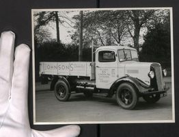 Fotografie Lastwagen Morris mit Hamshaw 