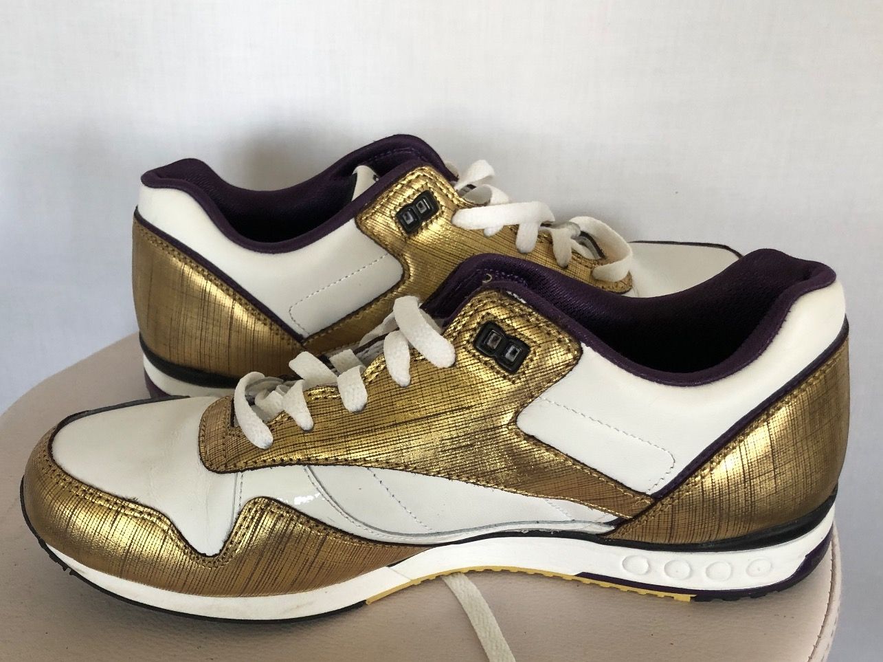 Reebok Scarpe da donna: Baskets blanches et dorées Reebok ERS Racers 40 – Nuovo (secondo la descrizione) da Coppet venduto da Vanessamode 3