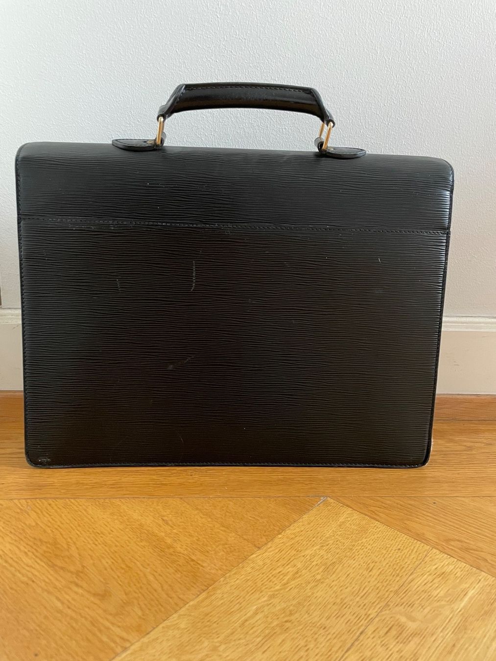 Louis Vuitton Portafogli: Louis Vuitton - Epi Ambassador Briefcase – Usato da Oberrieden venduto da ElsaL 3