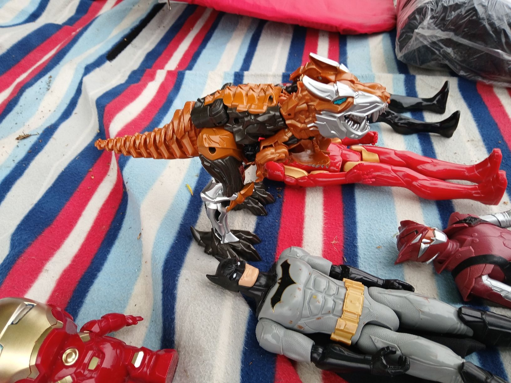Spielzeuge: Action Figuren – Gebraucht aus Zürich von Jillygrilli 1
