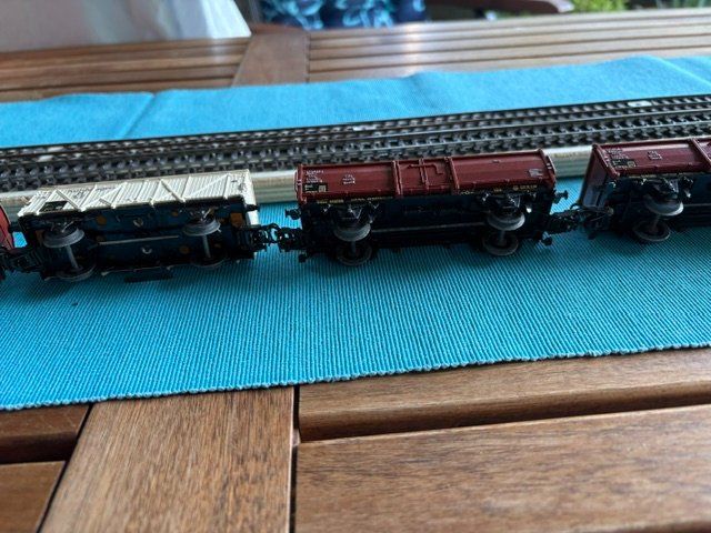 Märklin Modellini di ferrovie: Märklin DB Güterzug 5.-teilig – Usato da Frenkendorf venduto da HampeFrenk 8